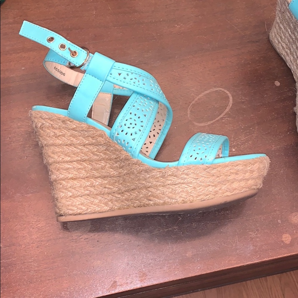 Heels - Picture 2 of 3